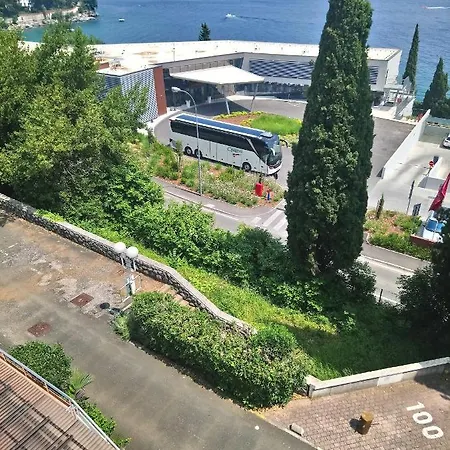Alyssa Appartamento Ičići