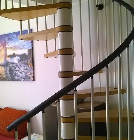 Alyssa Apartment *